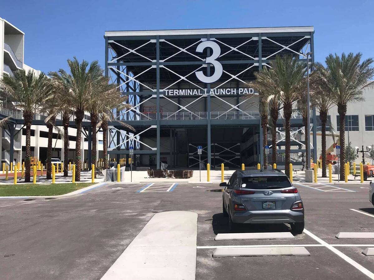 Fotos de la nueva terminal de cruceros de Carnival en Puerto Cañaveral