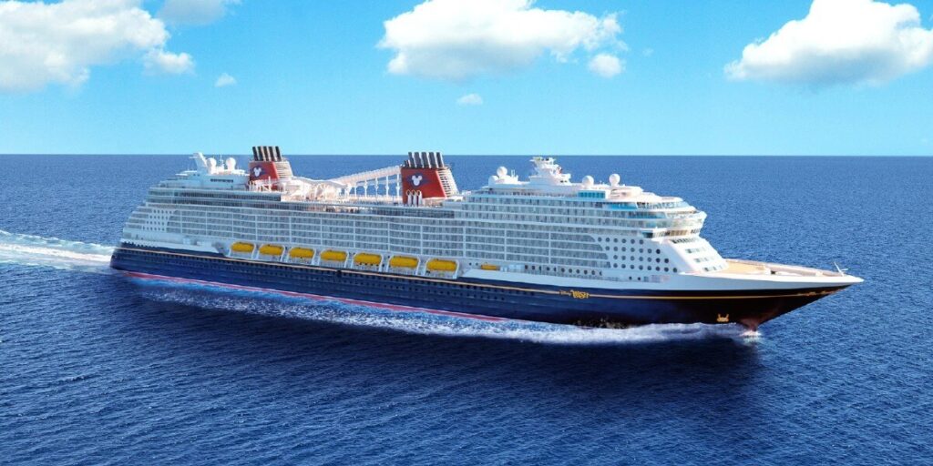 Comparación de cruceros de Disney (por tamaño y antigüedad) Comparación de cruceros de Disney (por tamaño y antigüedad)