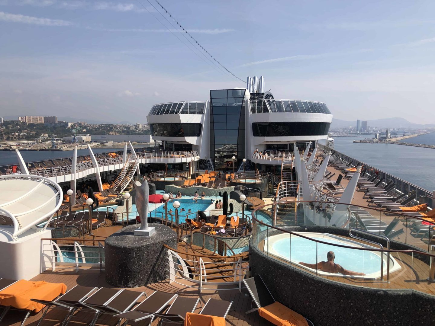 MSC vs. Royal Caribbean: ¿Cuál es la diferencia? MSC vs. Royal Caribbean: ¿Cuál es la diferencia?