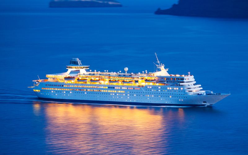 ¡Las VERDADERAS razones por las que los cruceros por los Grandes Lagos son tan caros! (Cómo conseguirlo más barato) ¡Las VERDADERAS razones por las que los cruceros por los Grandes Lagos son tan caros! (Cómo conseguirlo más barato)