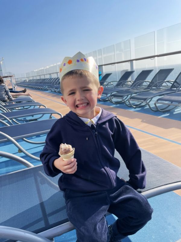 Beneficios del estatus Gold de Royal Caribbean 2024