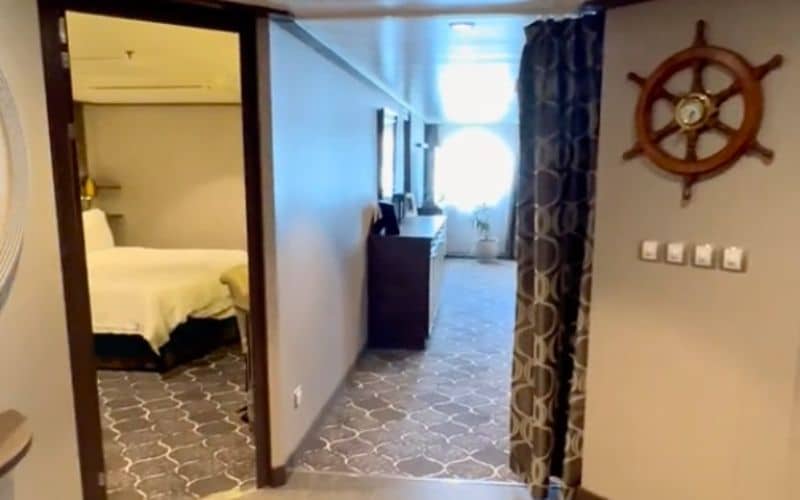 Eche un vistazo a las habitaciones del capitán de un crucero