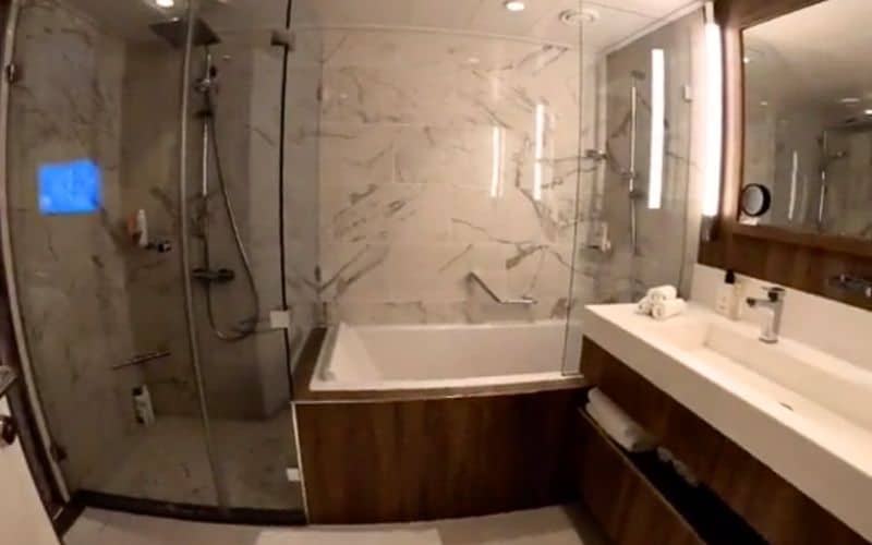 Eche un vistazo a las habitaciones del capitán de un crucero