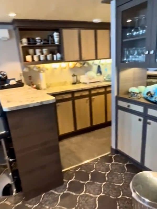 Eche un vistazo a las habitaciones del capitán de un crucero Eche un vistazo a las habitaciones del capitán de un crucero