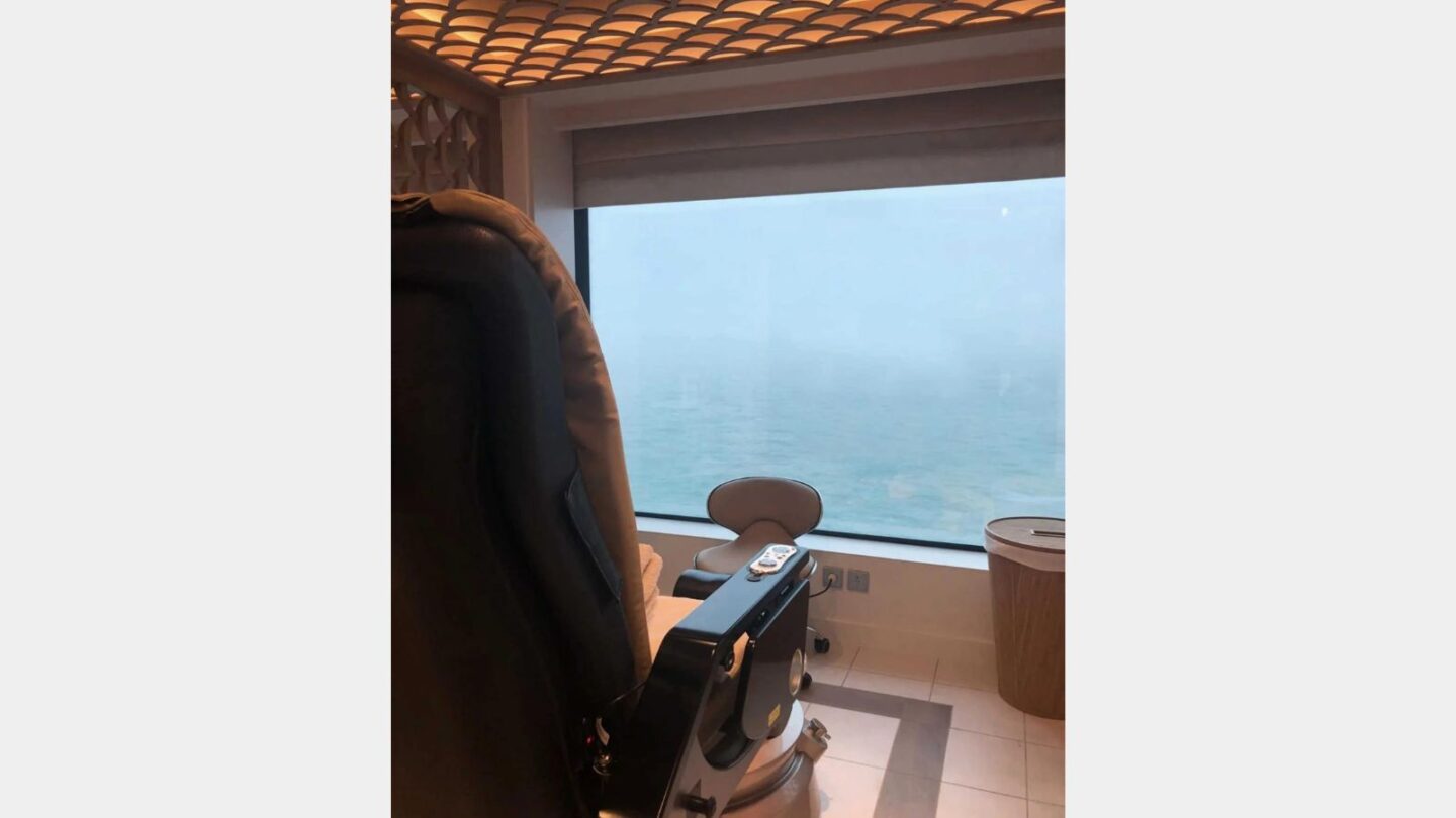 En el Norwegian Encore, una ciudad flotante