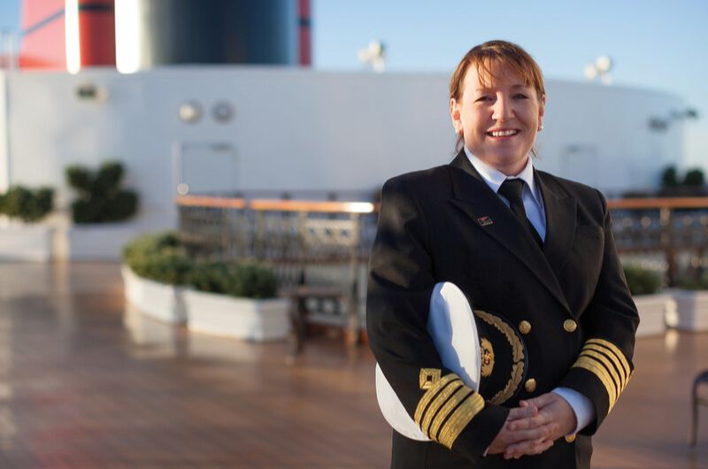 Cena del capitán en un crucero: Carnival, Royal Caribbean, Holland America y más Cena del capitán en un crucero: Carnival, Royal Caribbean, Holland America y más