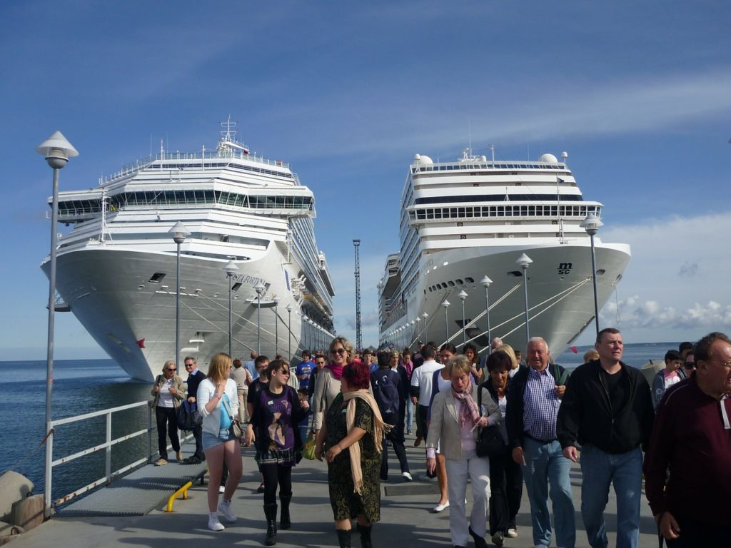 ¿Qué pasa si ocurre un huracán durante un crucero?