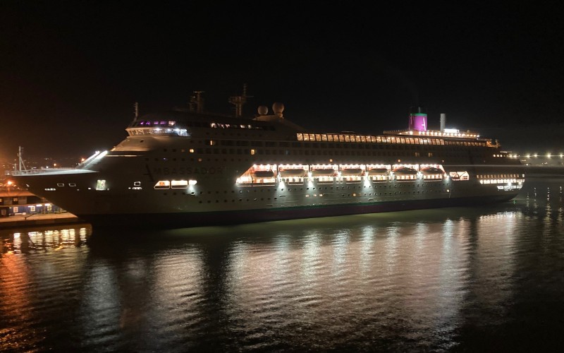 Barcos Ambassador Cruise Line: qué esperar Barcos Ambassador Cruise Line: qué esperar