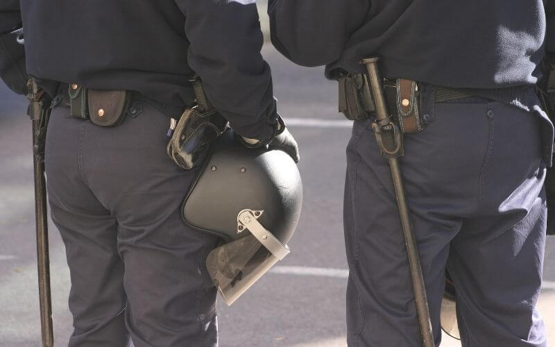 Armas en cruceros (invitados, tripulación y reglas de seguridad) Armas en cruceros (invitados, tripulación y reglas de seguridad)