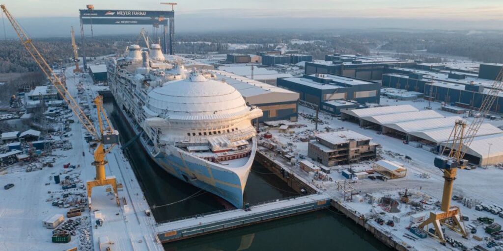 ¿Cómo llegan los cruceros al agua? ¿Cómo llegan los cruceros al agua?