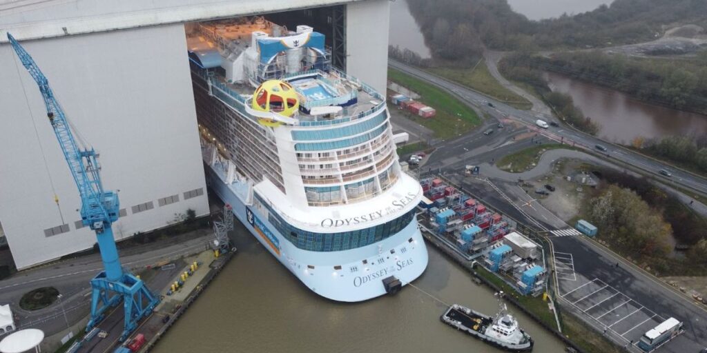 ¿Cómo llegan los cruceros al agua? ¿Cómo llegan los cruceros al agua?