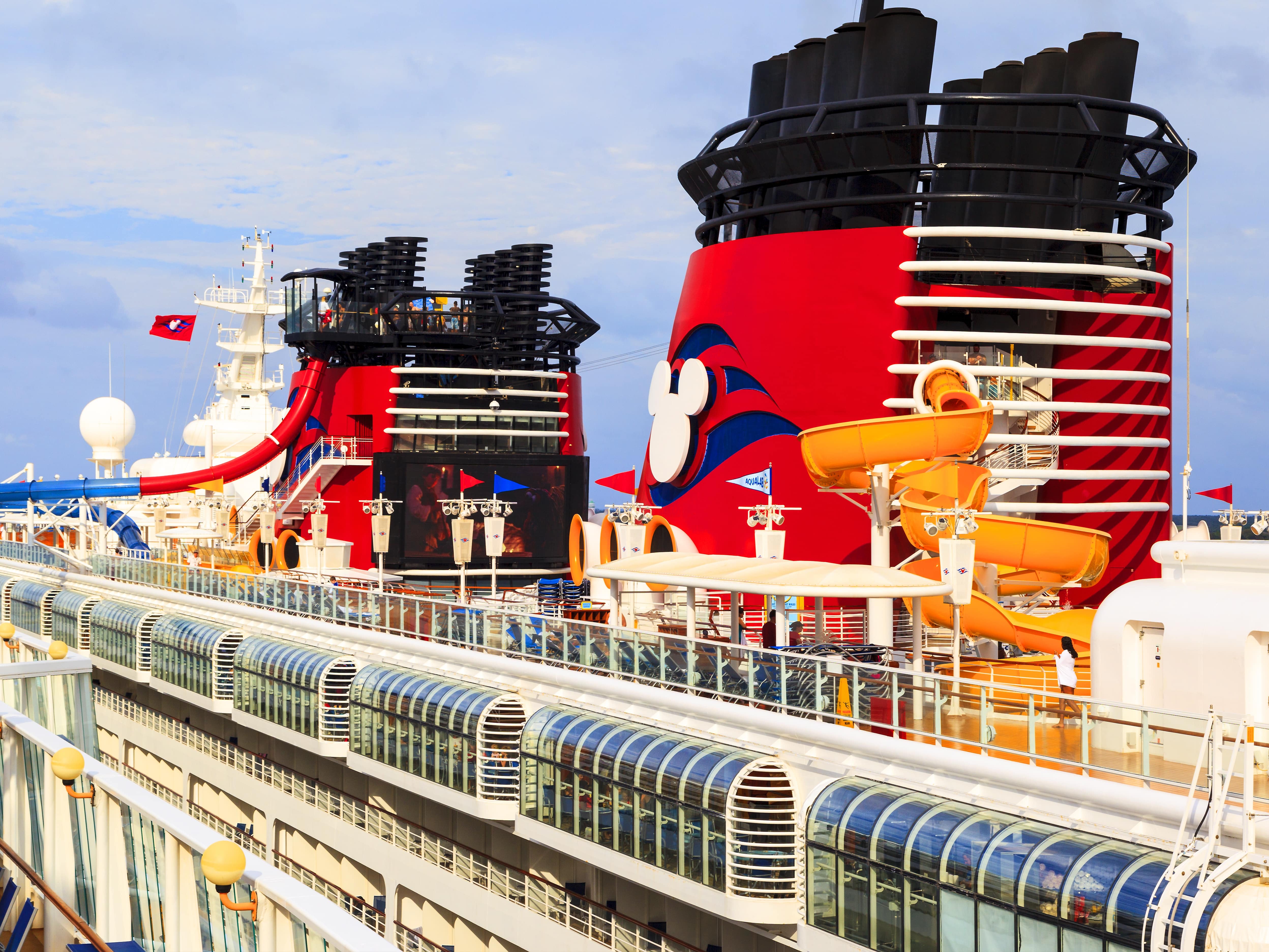 12 formas de ahorrar dinero en un crucero de Disney 12 formas de ahorrar dinero en un crucero de Disney