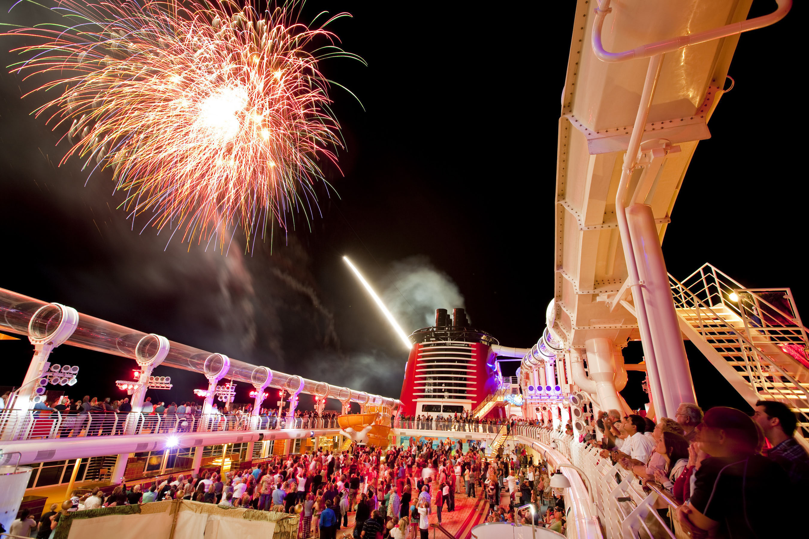 12 formas de ahorrar dinero en un crucero de Disney 12 formas de ahorrar dinero en un crucero de Disney