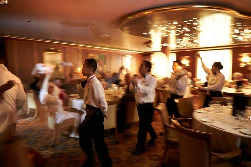 ¿Qué es un desfile de Alaska al horno? ¿Y qué cruceros tienen?