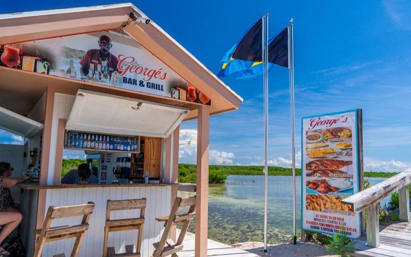 Princess Cays vs. Half Moon Cay: 8 diferencias clave Princess Cays vs. Half Moon Cay: 8 diferencias clave