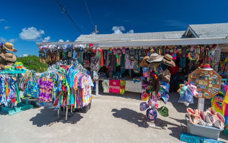 Princess Cays vs. Half Moon Cay: 8 diferencias clave Princess Cays vs. Half Moon Cay: 8 diferencias clave