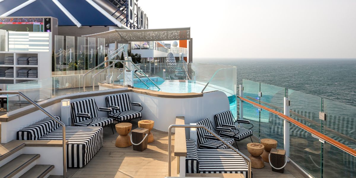 Explicación de los beneficios de las acciones de cruceros de celebridades