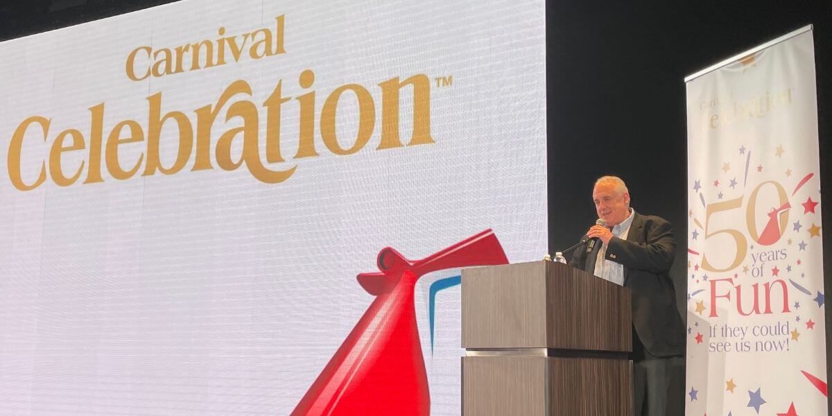 Cómo contactar a John Heald – Embajador de la marca Carnival