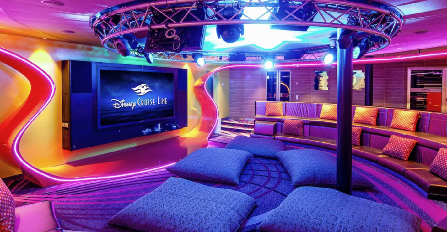 Disney Cruise Teen Clubs, ¿son Disney para adolescentes?