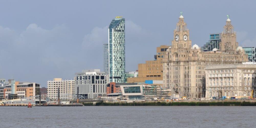 La guía de aparcamiento definitiva para un crucero por Liverpool