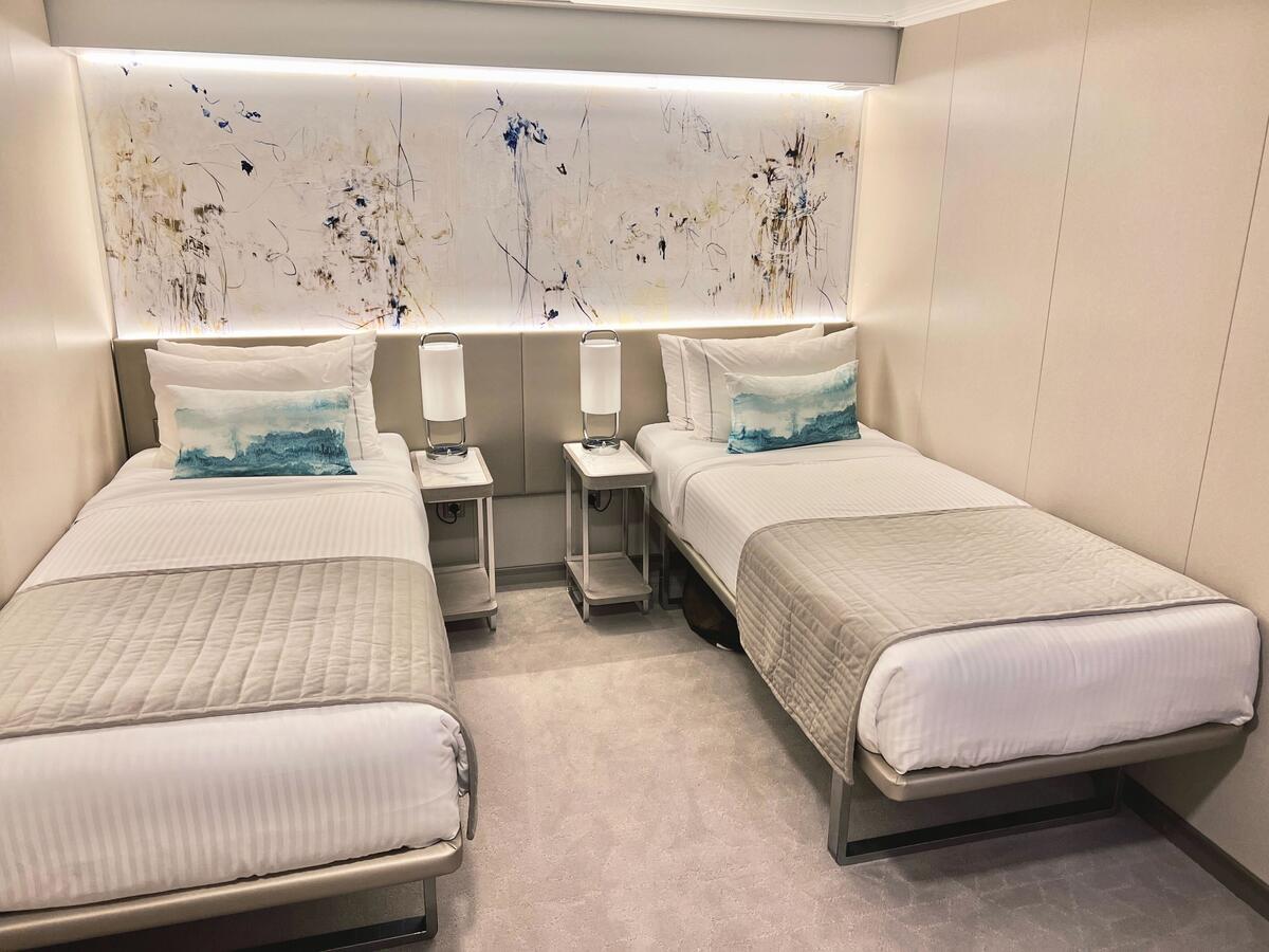 Me alojé en la cabina más barata del crucero más nuevo de Norwegian. Así luce una cabina sin ventanas en Viva
