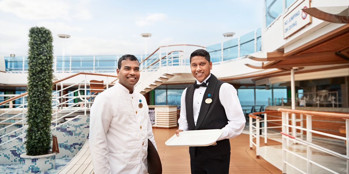 ¿Deberías pagar propinas por adelantado en un crucero? Favor y en contra