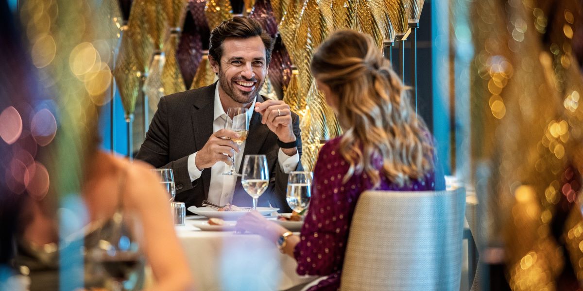 La crisis del costo del amor: ¿podría un crucero ser la solución al aumento de los precios de las fechas?