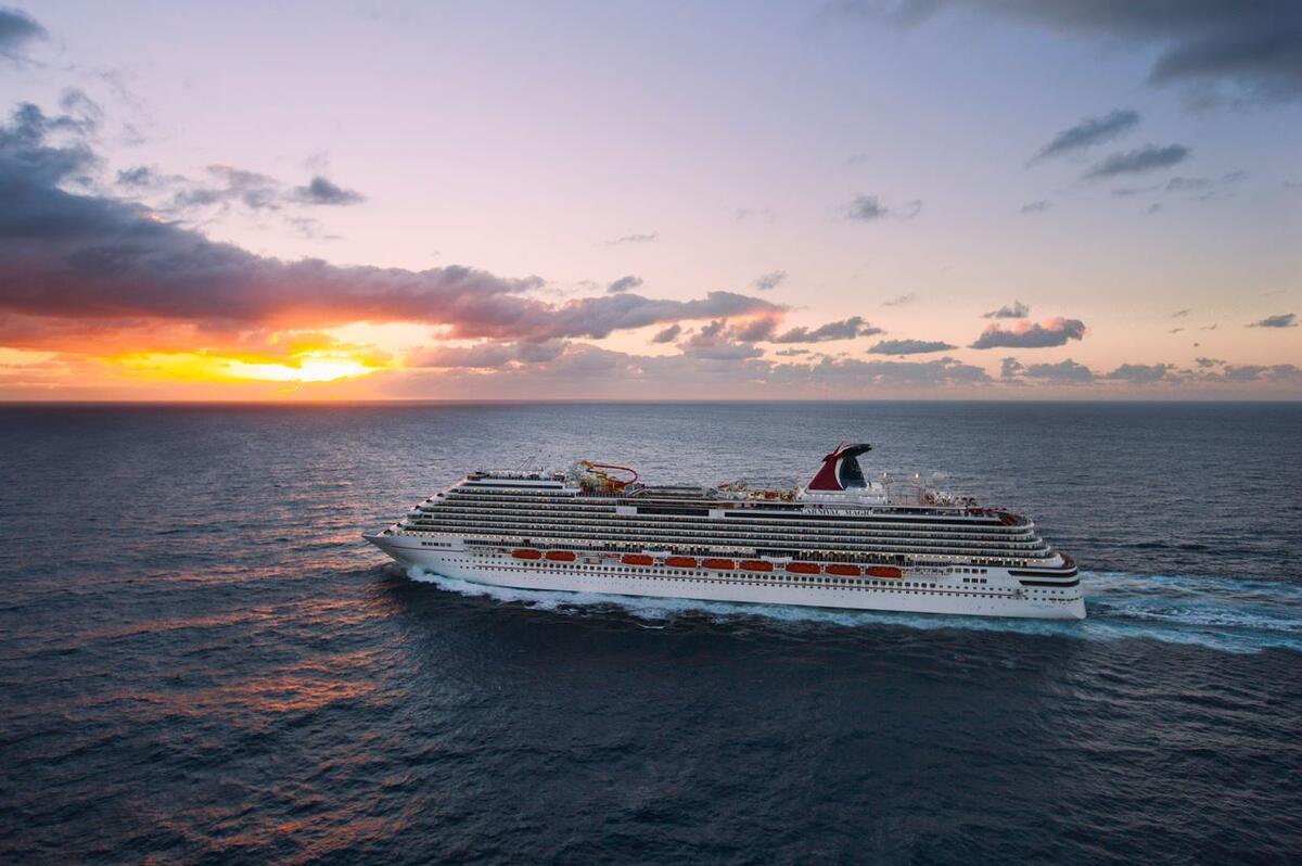 ¿Qué distancia puede recorrer un crucero en un día?