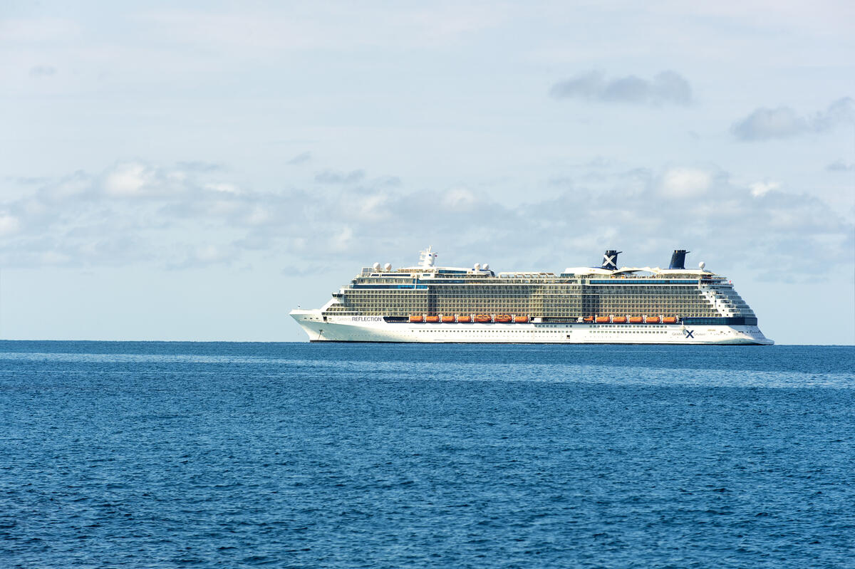 Gane hasta 35,000 puntos de recompensa al reservar un crucero Celebrity con esta nueva oferta de AmEx