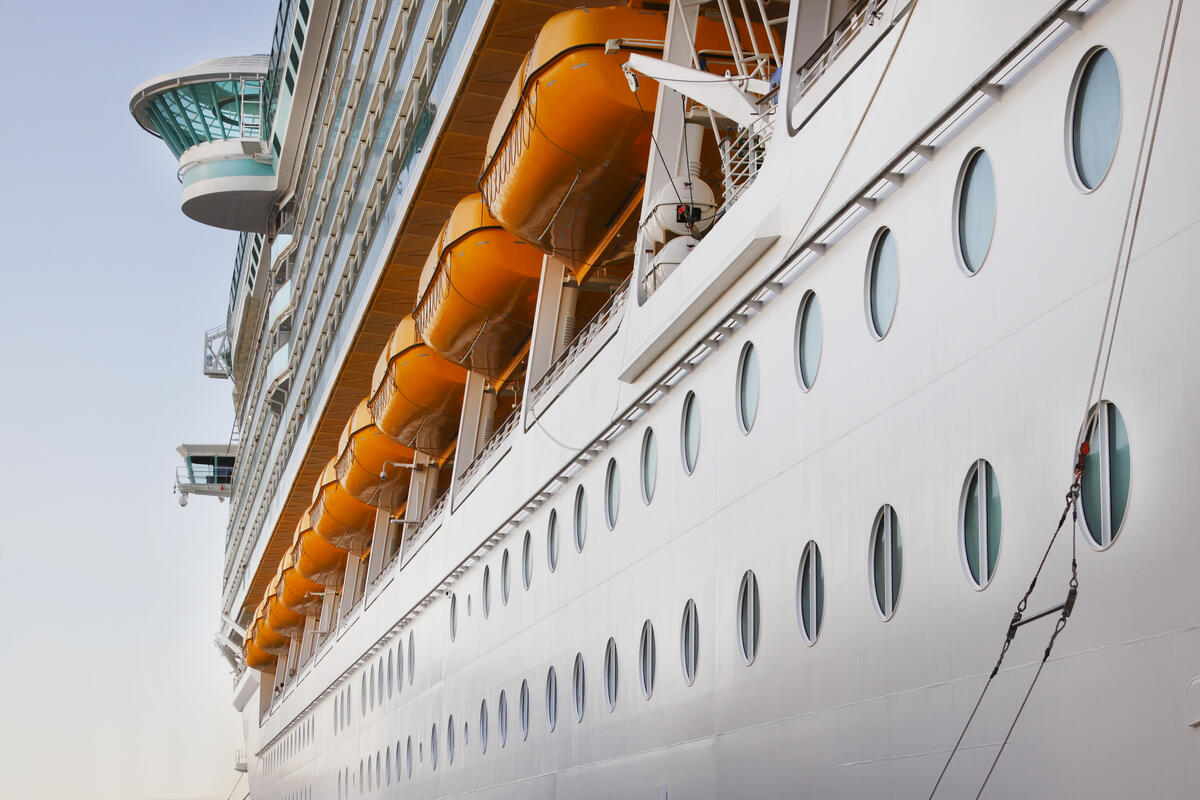 ¿Qué es una portilla en un crucero?