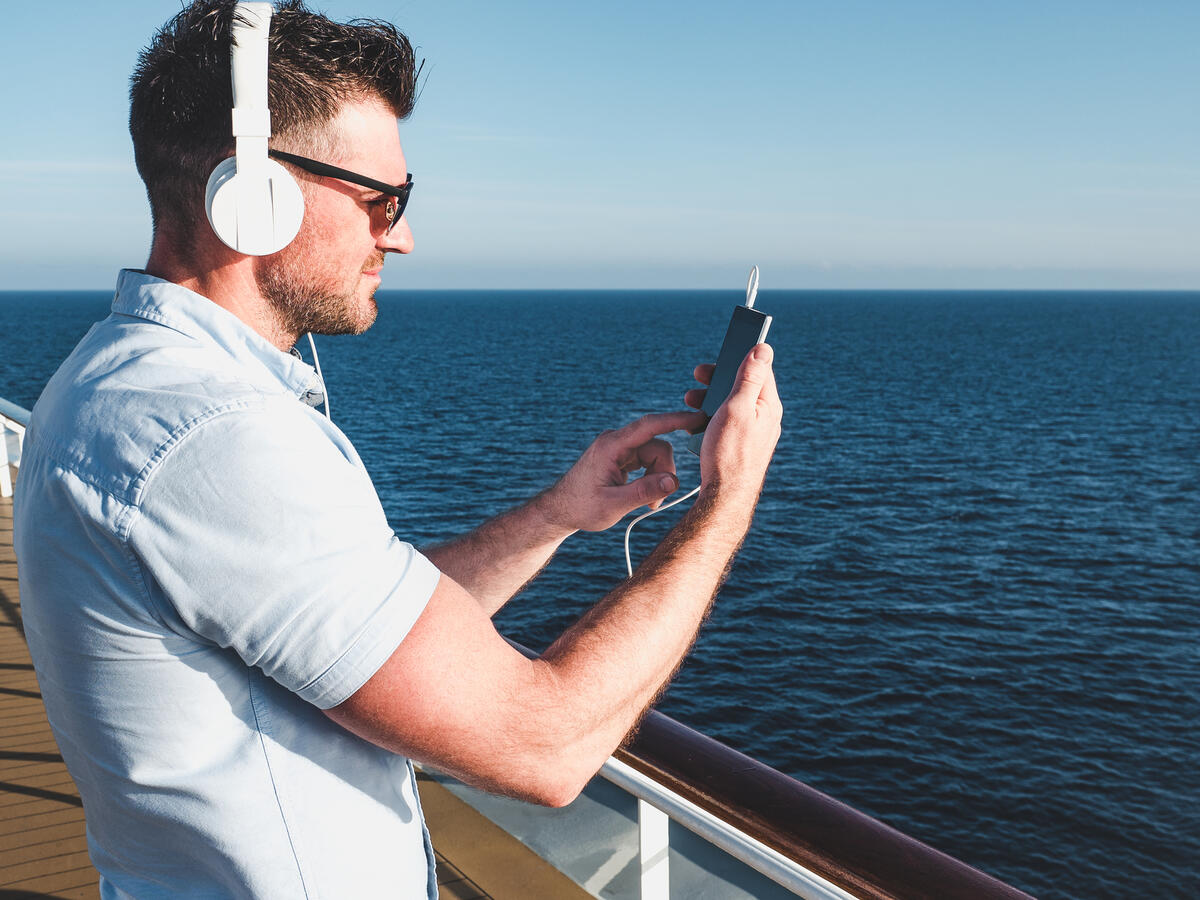 ¿Los teléfonos móviles funcionan en los cruceros?