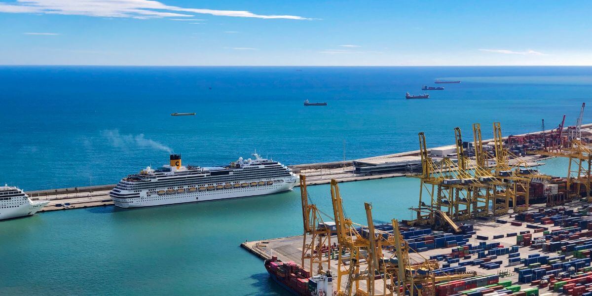 Los 11 peores puertos de escala para los turistas de cruceros (¡simplemente quédese en el barco!)
