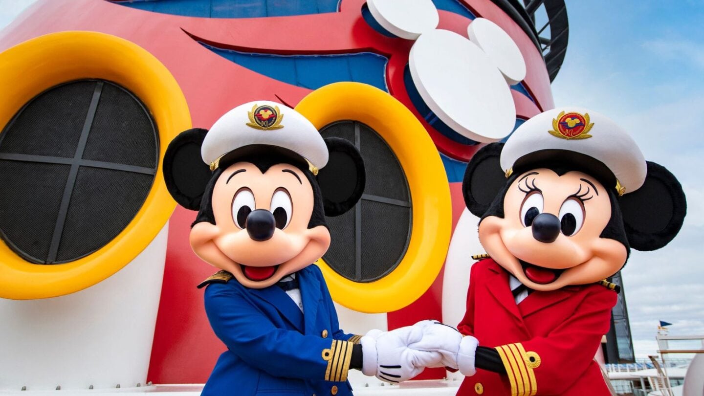 ¿Te apetece un crucero por Disney y echar un vistazo a los barcos más grandes de Disney?